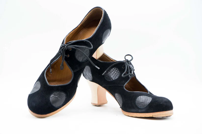 1barcelona.n 39.antenegroconlunaresencoconegro.taconsemicarretebarnizado 5