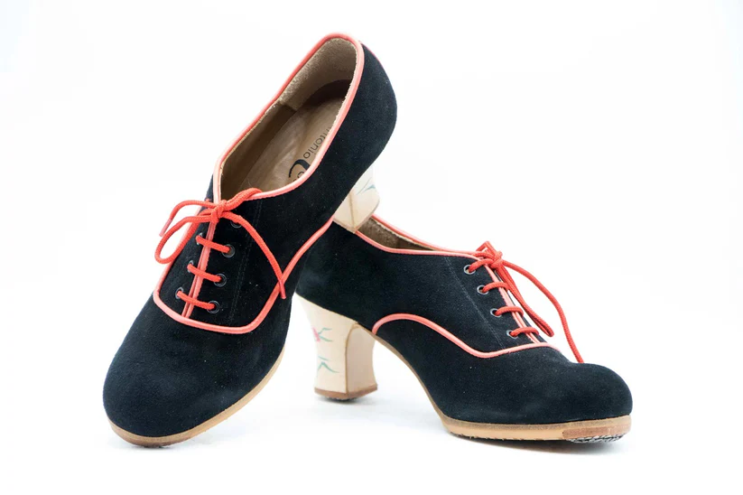 1malaga.n 37.antenegroyribeterojotaconsemicarreteflorbarnizado. 4