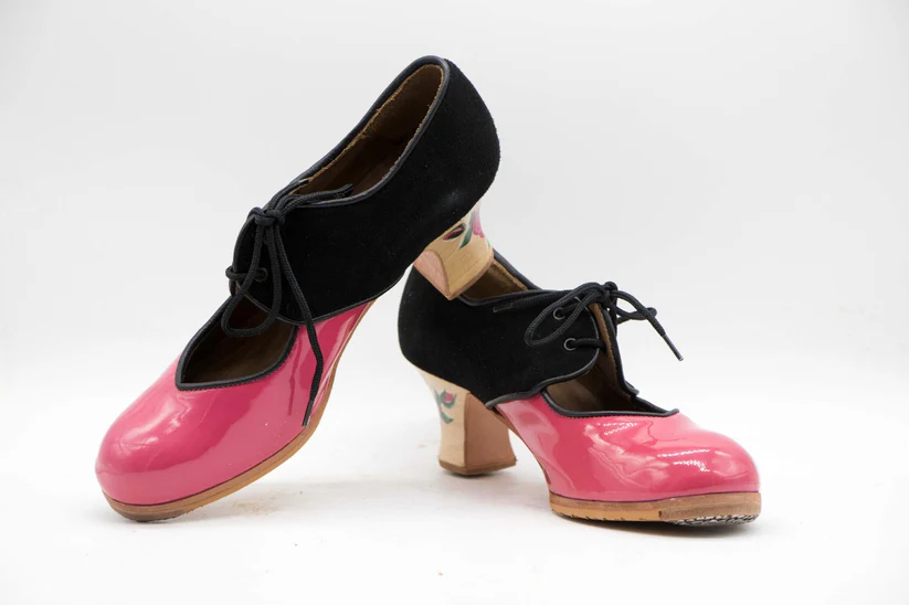 1tientos.n 37.charolrosaconantenegro.taconsemicarretepintadoconflorbarnizado 5